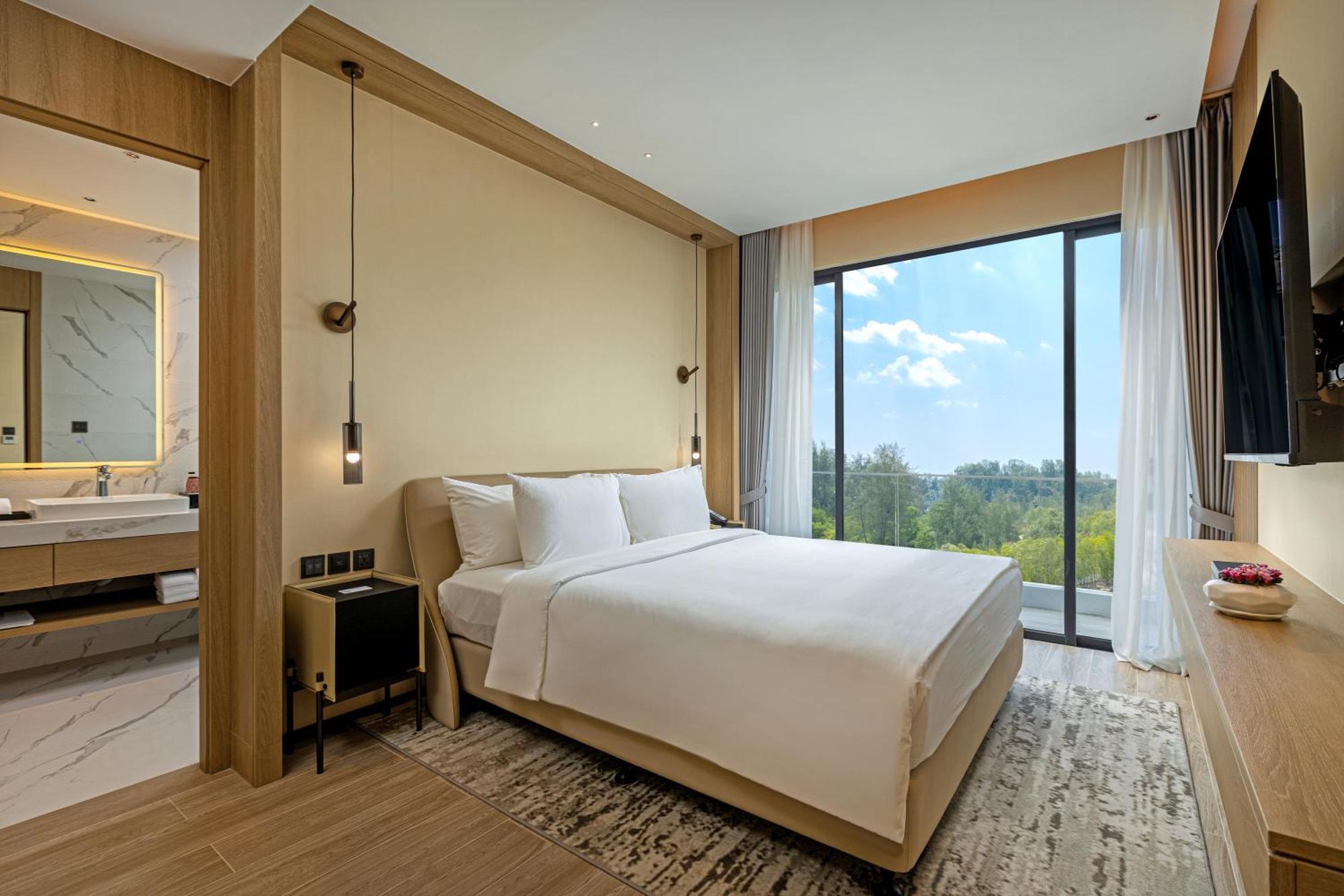 Laya Resort Phuket Island Лаян Бийч Екстериор снимка