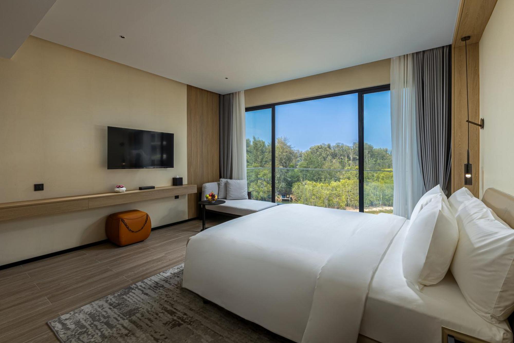 Laya Resort Phuket Island Лаян Бийч Екстериор снимка